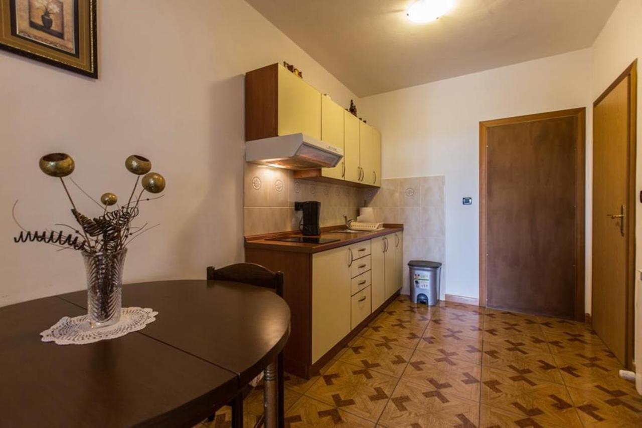 Guest House Casa Mia - Rooms & Apartments Rovinj Eksteriør bilde